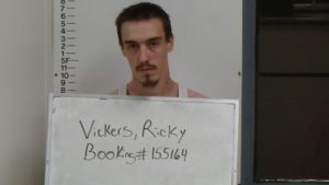 Vickers, Ricky Dale - GS FTA:P Simple Poss Casual Exchange; GS VOP Dos:Vio Rule 1 Supp 3; CC Pick Up Indictment; Agg Assault