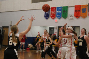 s UMS Basketball 12:10:18094