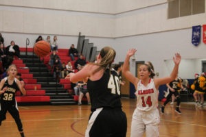 s UMS Basketball 12:10:18097
