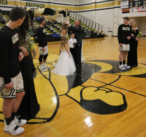 UHS Celebrates Homecoming with a Sweep 1-19-19 by David-63