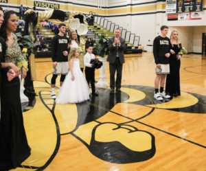 UHS Celebrates Homecoming with a Sweep 1-19-19 by David-69
