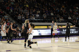 UHS Girls vs DeKalb 2-15-19 by Lynn-34