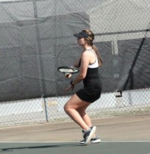 chs tennis 4-19 12