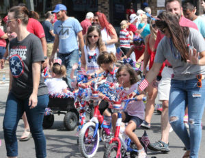 Red White & Boom Children's Bicycle-Wagon Parade 2019-14