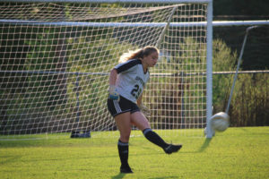 UHS Soccer Fall to LA 3 - 0 by Melissa 8-27-19-25