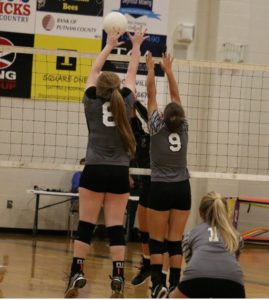 uhs volleyball 9-4-19 4