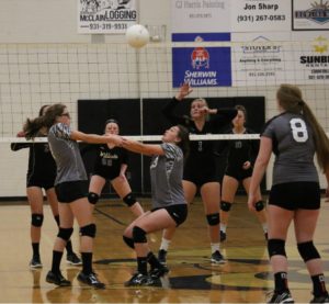 uhs volleyball 9-4-19 8