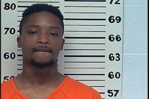 Darrius Swanson - Driving on Suspended License, Criminal Impersonation
