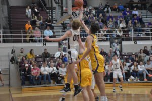 WCHS Boys BB vs Lawrence Co 2-26-22-14