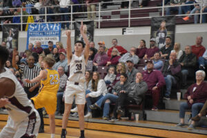 WCHS Boys BB vs Lawrence Co 2-26-22-39