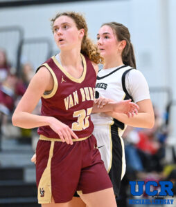 UppermanVanBurenGirlsBBWM-12