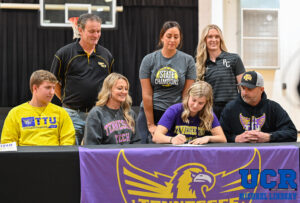 ZoeyNicholasSigningWM-1