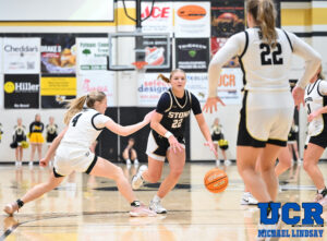 UppermanSMHSGirlsBBWM-12