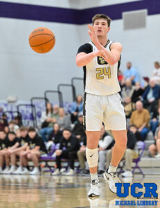 UppermanSMHSBoysBBRegionWM-23