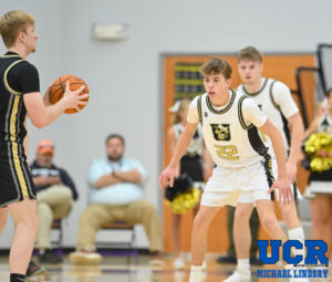 UppermanSMHSBoysBBRegionWM-43