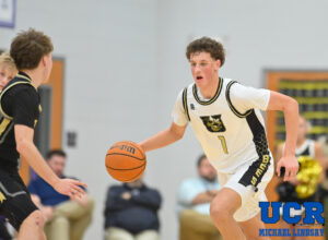 UppermanSMHSBoysBBRegionWM-51