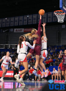 WhiteCoCockeGirlsBBWM-17